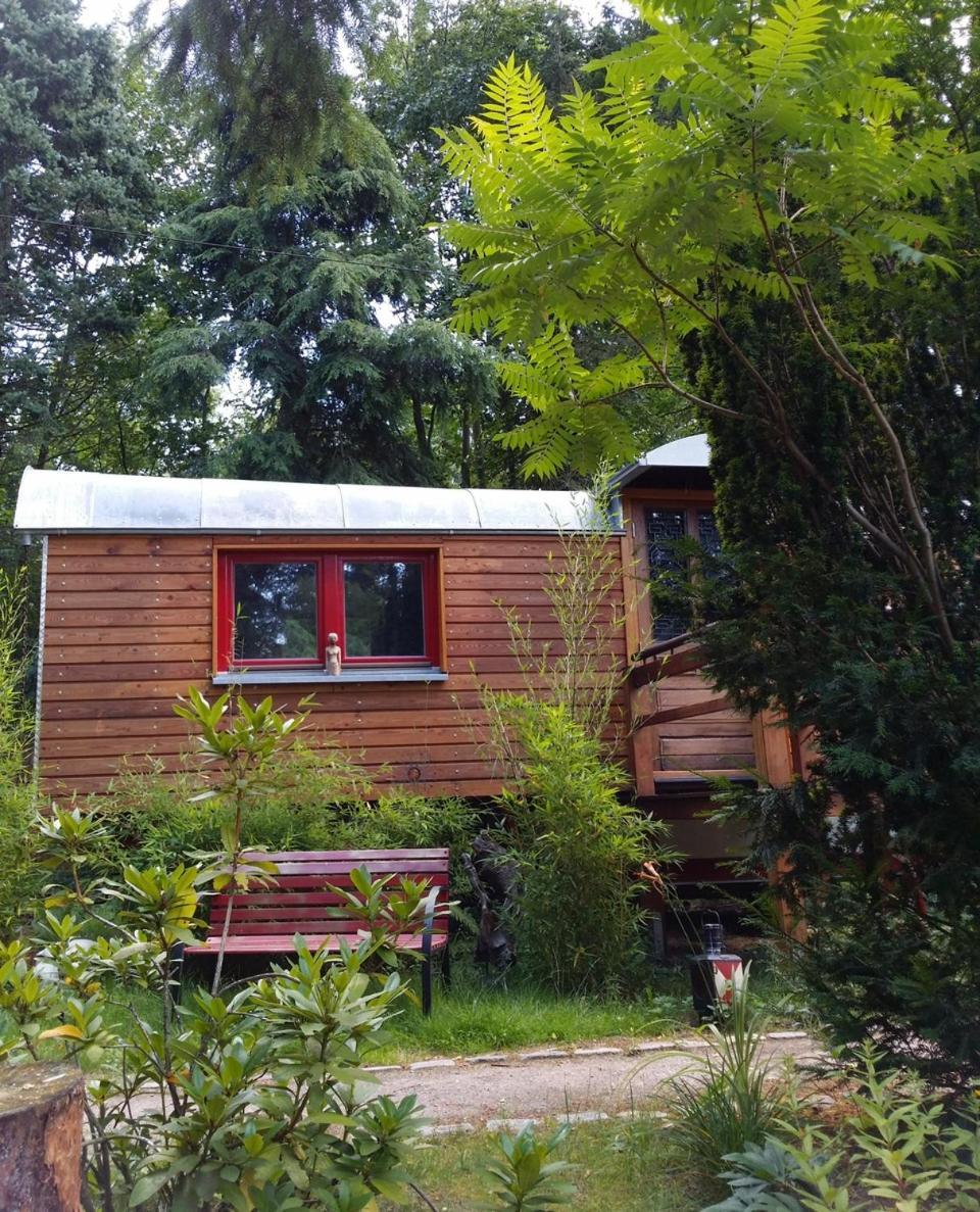 Hotel Zirkuswagen Im Gruenen Quickborn  Zewnętrze zdjęcie
